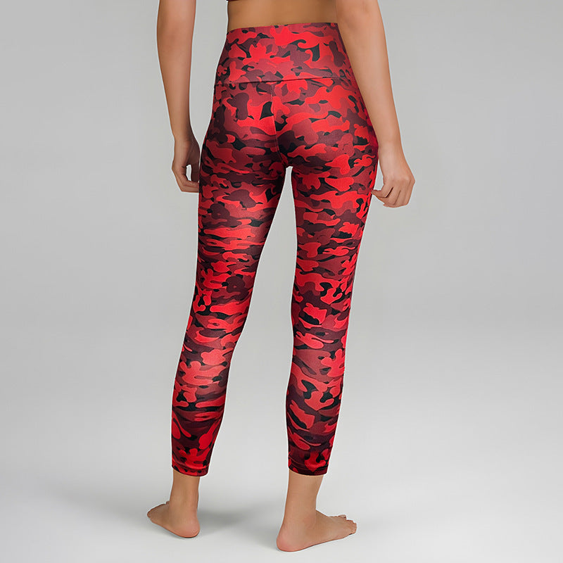 Pantalones de yoga con estampado de camuflaje rojo para mujer